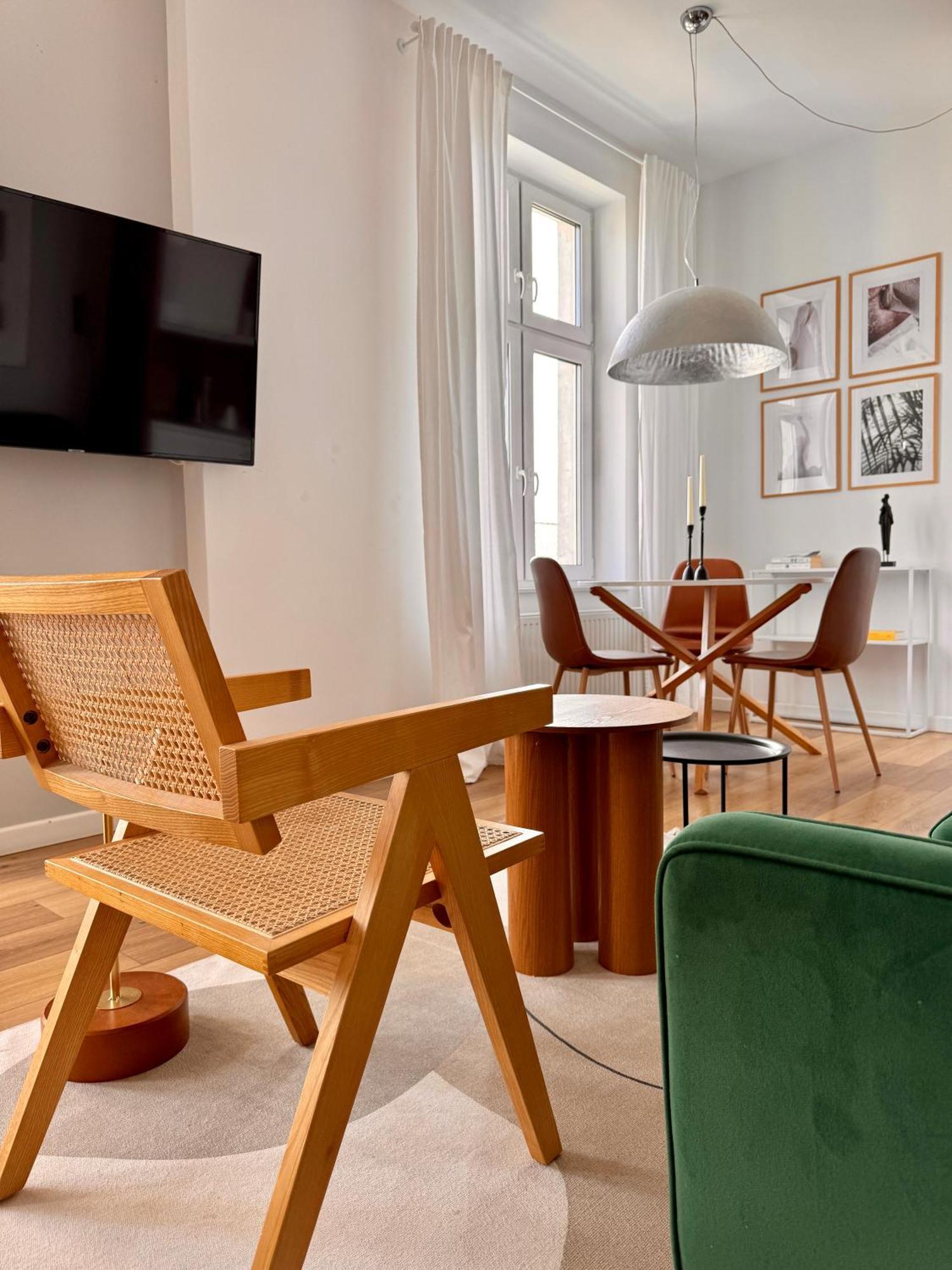 All For Sophie Apartments - Z Palarnia Kawy I Pracownia Artystyczna W Kamienicy - Art & Coffee In Historic Building غدانسك المظهر الخارجي الصورة